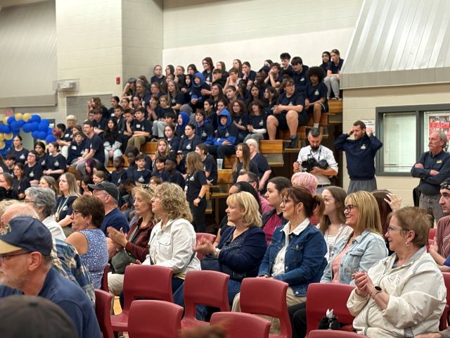 Crowd picture